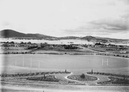 Manuka Oval early days